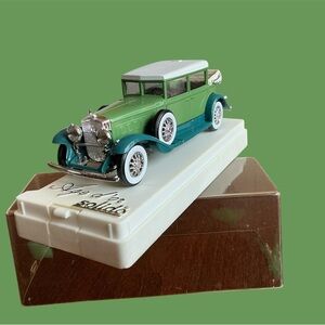 Vintage Model Car Solido Cadillac 1931 Age D'or Collectible Toy